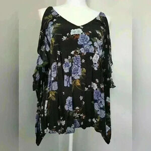 American Eagle Floral Cold Shoulder Blouse